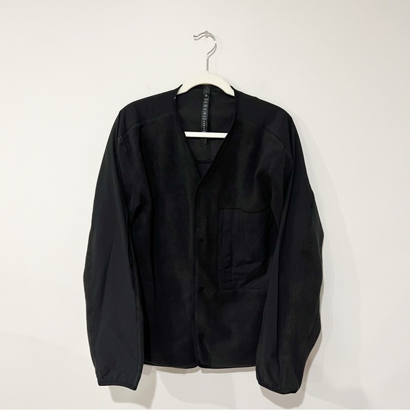 Lululemon Men’s Fleece Snap Front Black Cardigan - Picture 2 of 7